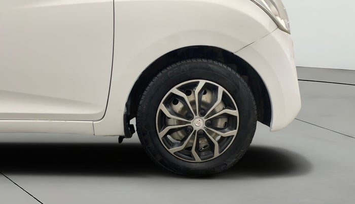 2018 Hyundai Eon ERA PLUS (O), Petrol, Manual, 1,02,088 km, Right Front Wheel