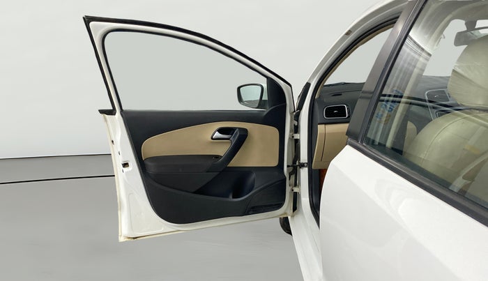 2014 Volkswagen Polo HIGHLINE1.2L, Petrol, Manual, 70,943 km, LHS Front Door