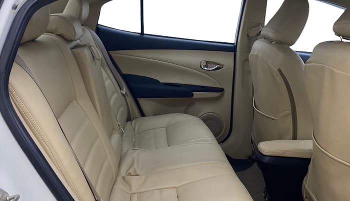 2018 Toyota YARIS VX MT, Petrol, Manual, 1,20,138 km, Right Side Rear Door Cabin