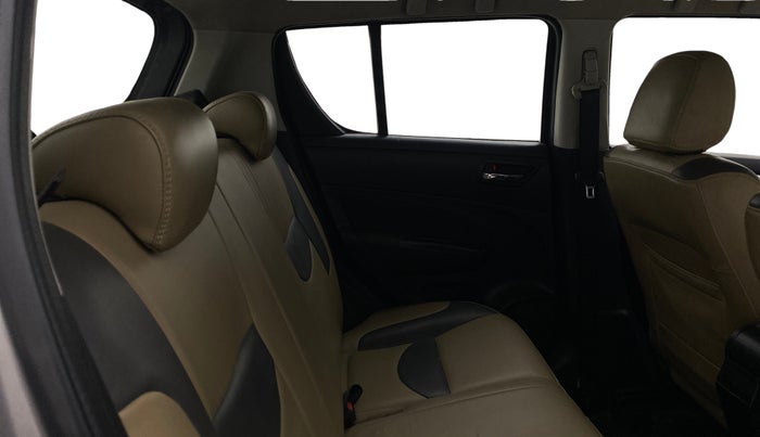 2013 Maruti Swift ZXI, Petrol, Manual, 1,30,139 km, Right Side Rear Door Cabin