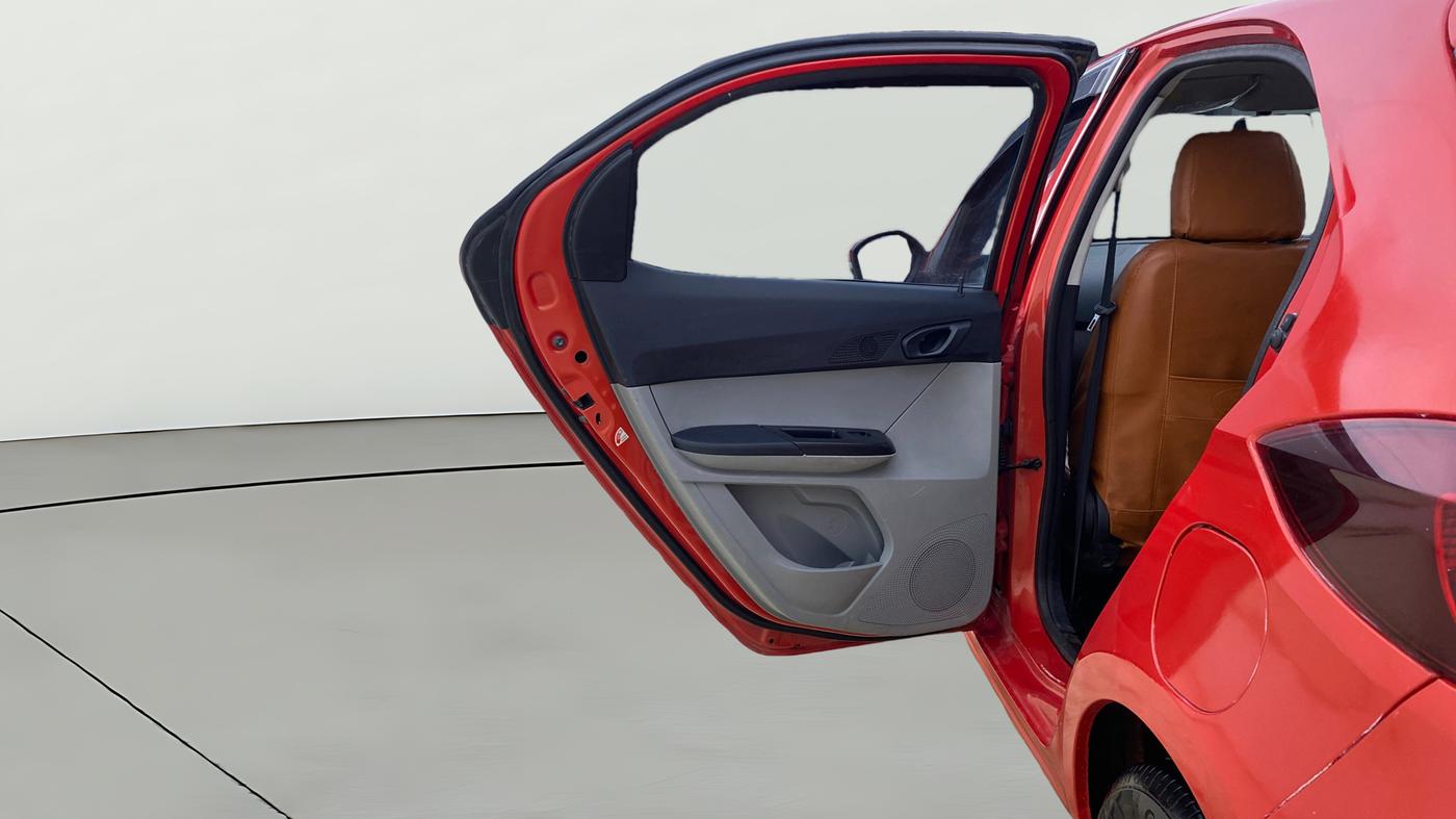 2020 Tata Tiago XT PETROL, Petrol, Manual, 72,831 km, LHS Rear Door