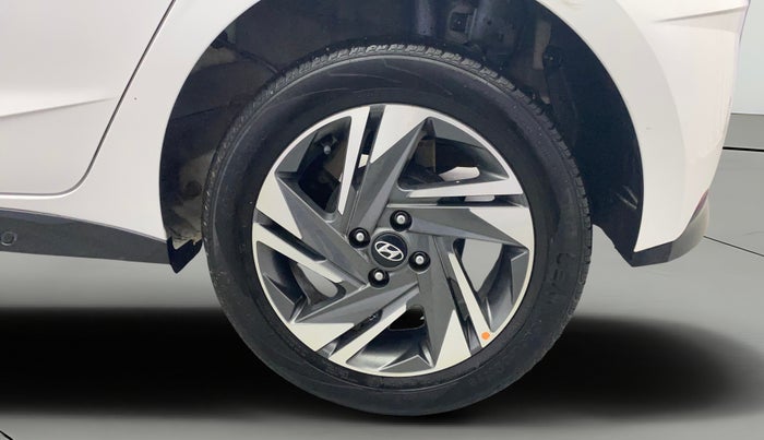 2022 Hyundai NEW I20 ASTA (O) 1.2 MT, Petrol, Manual, 23,071 km, Left Rear Wheel