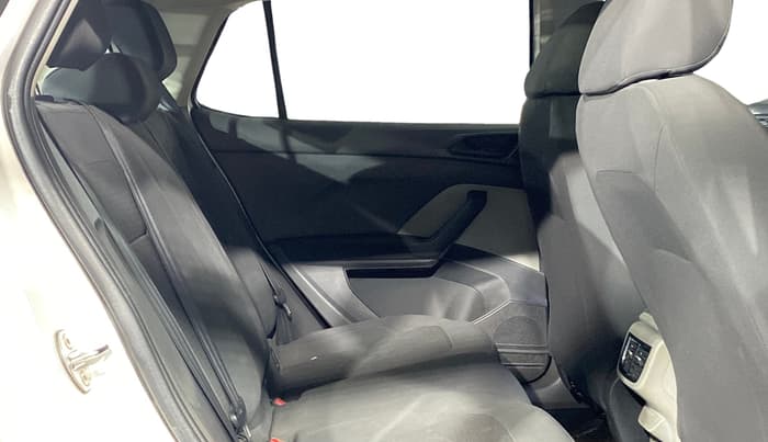 2022 Skoda KUSHAQ ACTIVE 1.0L TSI MT, Petrol, Manual, 28,643 km, Right Side Rear Door Cabin