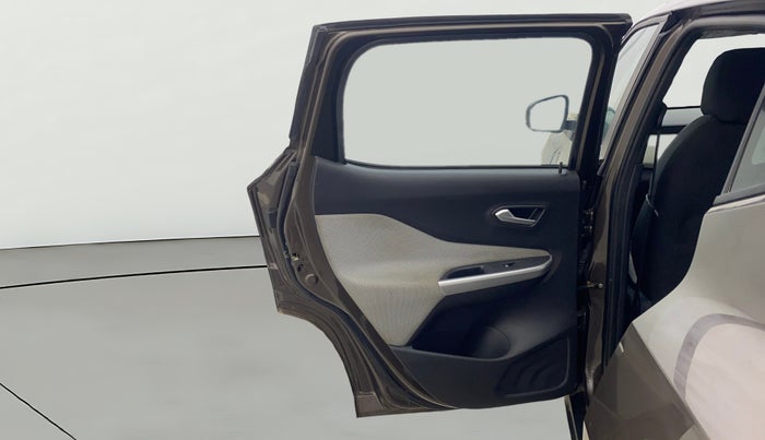 2022 Nissan MAGNITE XV MT, Petrol, Manual, 23,789 km, LHS Rear Door