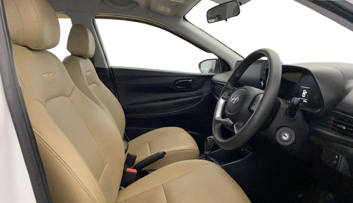 2021 Hyundai NEW I20 SPORTZ 1.2 AT, Petrol, Automatic, 23,673 km, Right Side Front Door Cabin