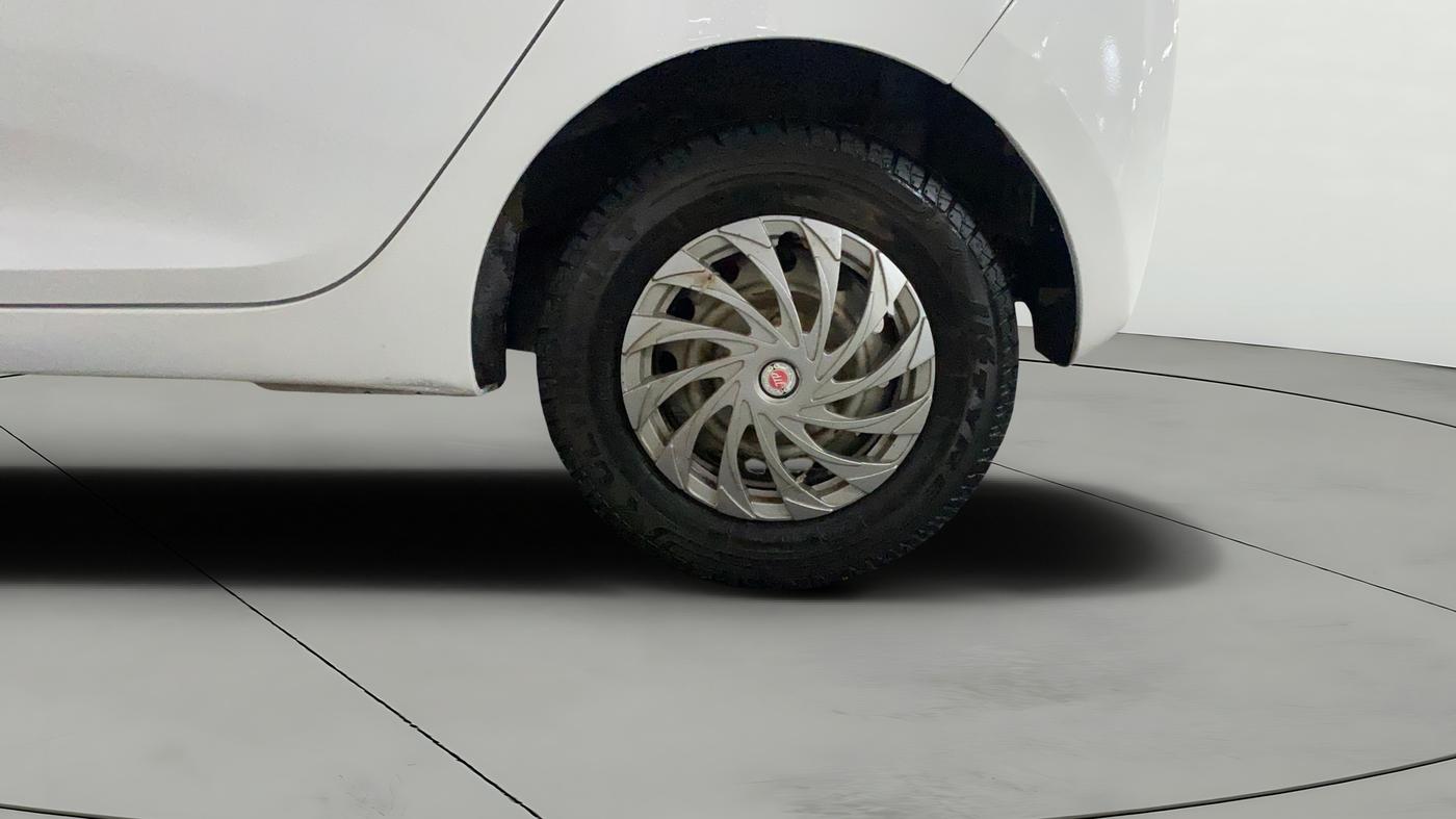 2013 Hyundai Eon ERA +, Petrol, Manual, 51,949 km, Left Rear Wheel