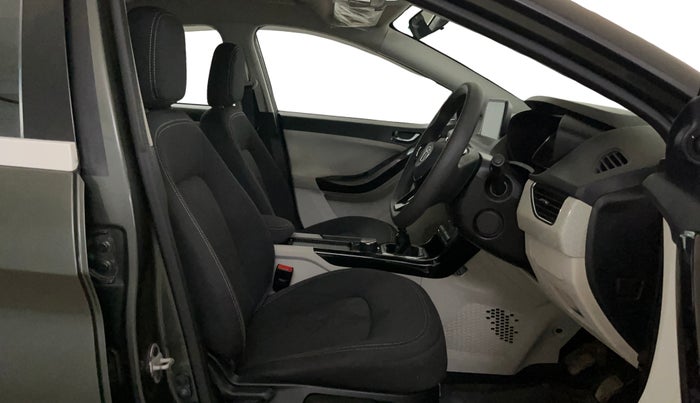 2020 Tata NEXON XZ PLUS PETROL, Petrol, Manual, 30,640 km, Right Side Front Door Cabin