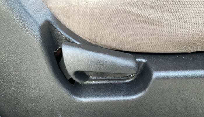 2015 Maruti Wagon R 1.0 VXI, Petrol, Manual, 88,204 km, Third Seat Row ( optional )