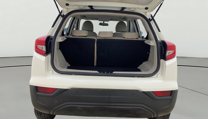 2020 Mahindra XUV300 W6 1.2 PETROL, Petrol, Manual, 99,728 km, Boot Open Zoomed View