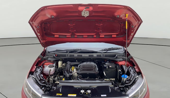 2023 Volkswagen VIRTUS HIGHLINE TSI 1.0 MT, Petrol, Manual, 44,601 km, Open Bonet