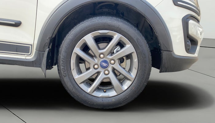 2020 Ford FREESTYLE TITANIUM 1.2 PETROL, Petrol, Manual, 40,975 km, Right Front Wheel