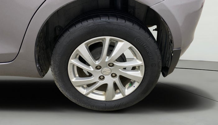 2013 Maruti Swift ZXI, Petrol, Manual, 1,30,139 km, Left Rear Wheel