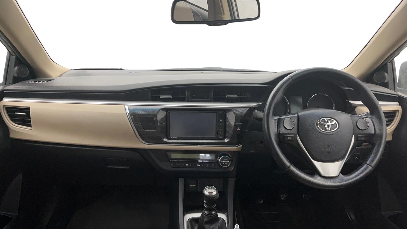 2015 Toyota Corolla Altis G PETROL, Petrol, Manual, 1,02,213 km, Dashboard