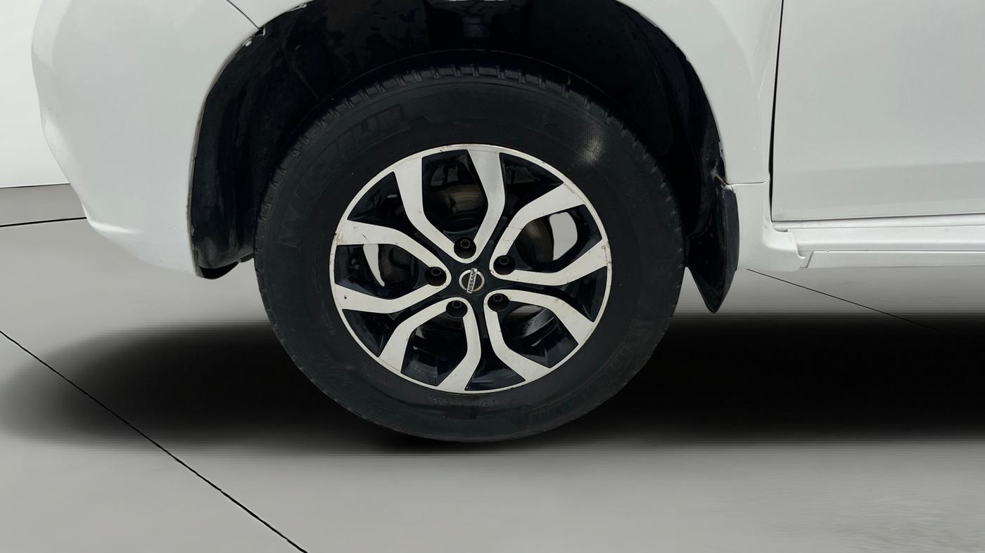 2015 Nissan Terrano XL O (D), Diesel, Manual, 91,042 km, Left Front Wheel