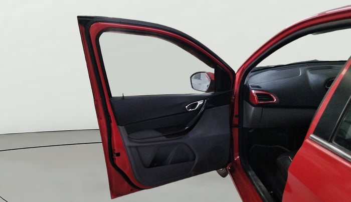 2018 Tata TIGOR XZ (O) PETROL, Petrol, Manual, 52,282 km, LHS Front Door