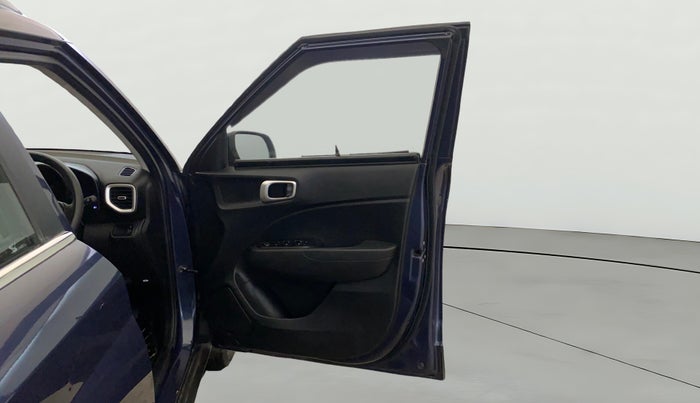 2021 Hyundai VENUE S 1.2, Petrol, Manual, 31,948 km, RHS Front Door