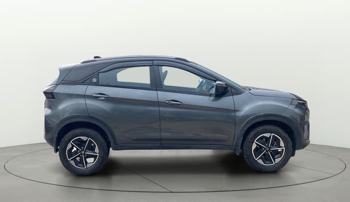 2024 Tata NEXON FEARLESS + SUNROOF DCA DUAL TONE 1.2 PETROL, Petrol, Automatic, 26,543 km, Right Side View