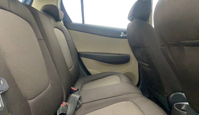 2014 Hyundai Elite i20 ASTA 1.2, Petrol, Manual, 62,552 km, Right Side Rear Door Cabin