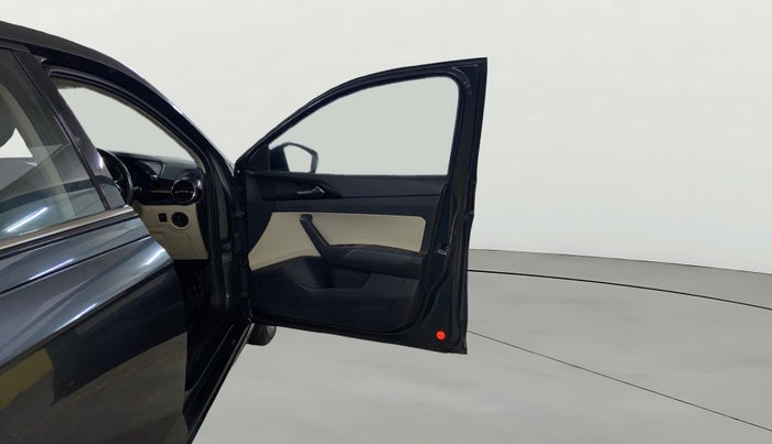 2022 Skoda SLAVIA STYLE 1.0L TSI AT, Petrol, Automatic, 39,763 km, RHS Front Door