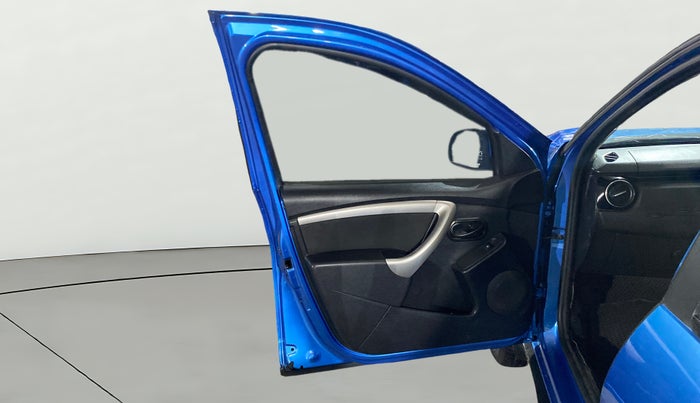 2020 Renault Duster RXS 1.5 PETROL MT, Petrol, Manual, 49,682 km, LHS Front Door