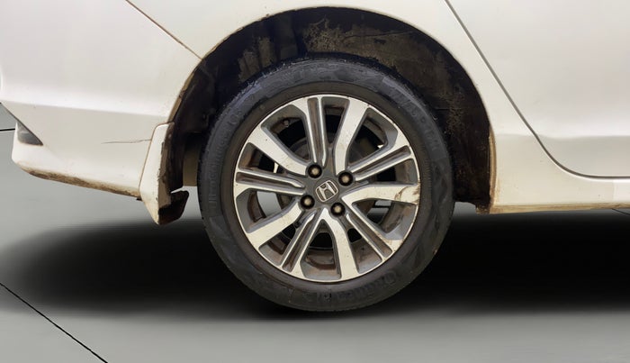 2017 Honda City 1.5L I-VTEC V MT, Petrol, Manual, 1,13,594 km, Right Rear Wheel