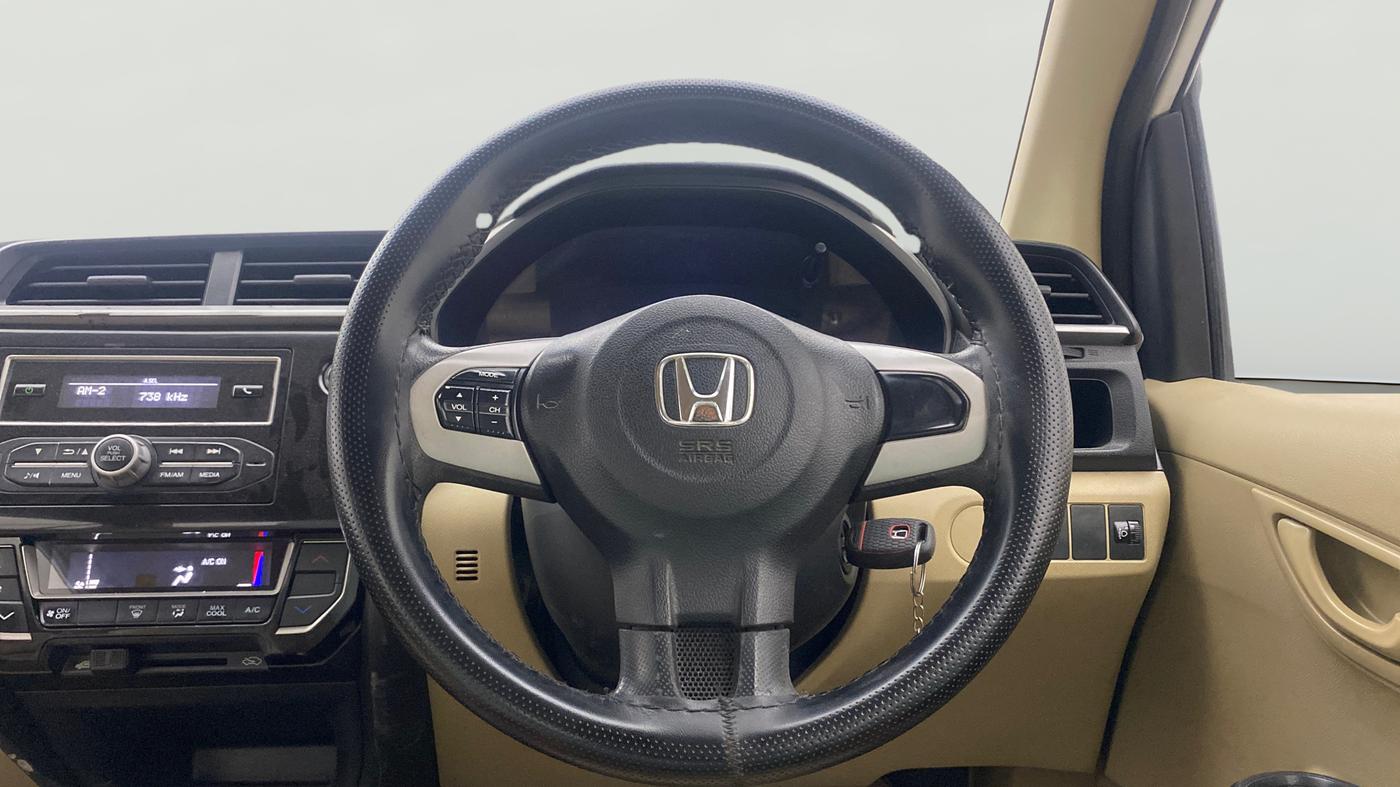 2017 Honda Amaze 1.2L I-VTEC S OPT, Petrol, Manual, 1,45,301 km, Steering Wheel Close Up