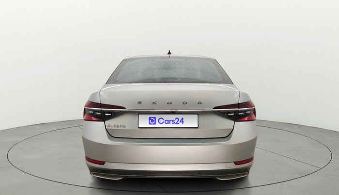 2021 Skoda Superb L&K 2.0 TSI AT, Petrol, Automatic, 43,942 km, Back/Rear
