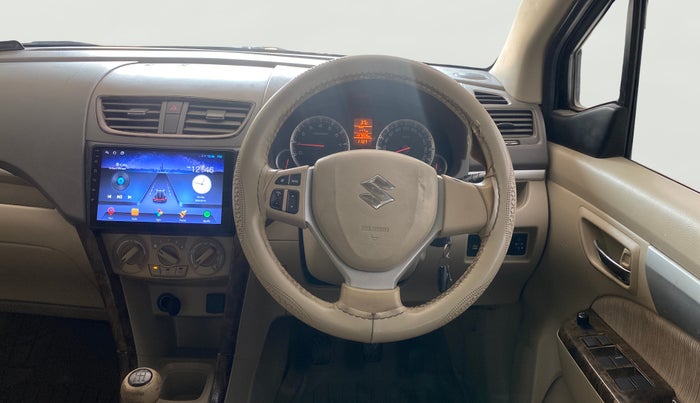 2015 Maruti Ertiga ZXI, CNG, Manual, 1,37,764 km, Steering Wheel Close Up