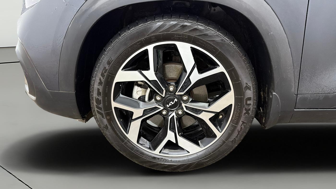 2023 KIA SELTOS  X LINE 1.5 TURBO PETROL DCT, Petrol, Automatic, 42,501 km, Left Front Wheel