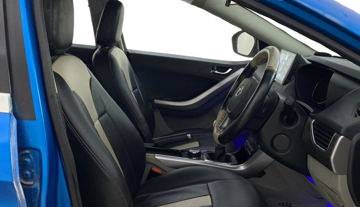 2017 Tata NEXON XZ PLUS PETROL, Petrol, Manual, 1,17,602 km, Right Side Front Door Cabin