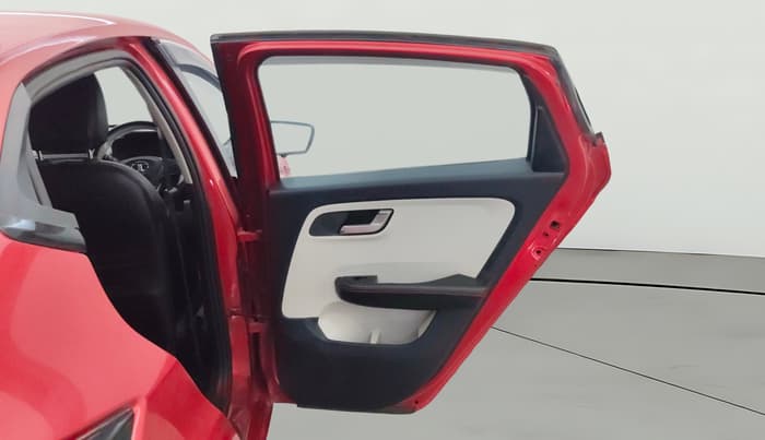 2023 Tata ALTROZ XZ Plus Sunroof i-Turbo , Petrol, Manual, 63,040 km, RHS Rear Door