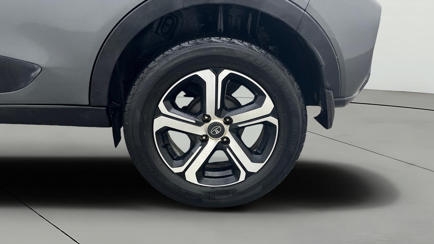 2021 Tata NEXON XZA PLUS (O) PETROL, Petrol, Automatic, 68,893 km, Left Rear Wheel