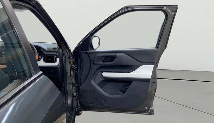 2023 Tata PUNCH PURE MT, Petrol, Manual, 33,214 km, RHS Front Door