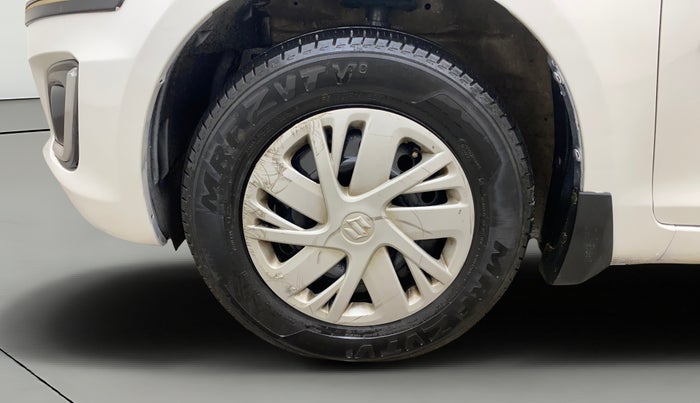 2016 Maruti Swift VDI, Diesel, Manual, 77,854 km, Left Front Wheel