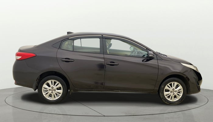 2018 Toyota YARIS V CVT, Petrol, Automatic, 62,361 km, Right Side View