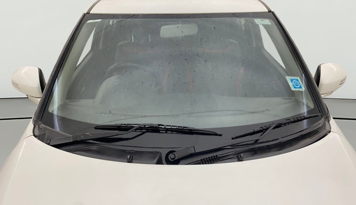 2014 Maruti Swift VXI, Petrol, Manual, 81,951 km, Front Windshield