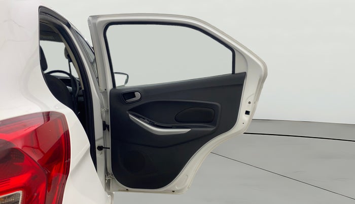 2016 Ford New Figo TITANIUM 1.5 PETROL AT, Petrol, Automatic, 51,020 km, RHS Rear Door