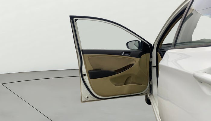 2013 Hyundai Verna FLUIDIC 1.6 VTVT SX, Petrol, Manual, 71,915 km, LHS Front Door