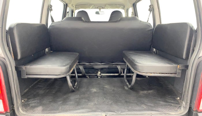 2022 Maruti Eeco 5 STR AC, Petrol, Manual, 28,014 km, Third Seat Row ( optional )