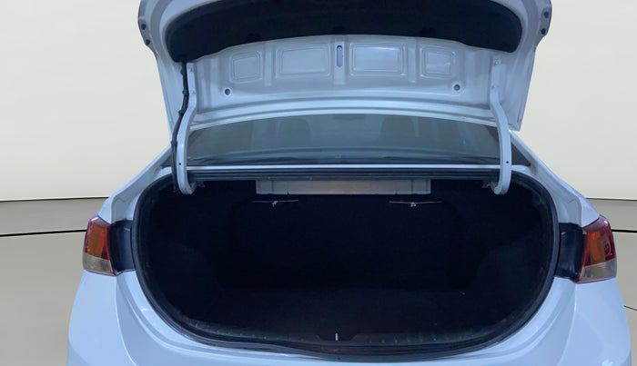 2019 Hyundai Verna 1.6 VTVT SX, Petrol, Manual, 73,350 km, Boot Open Zoomed View