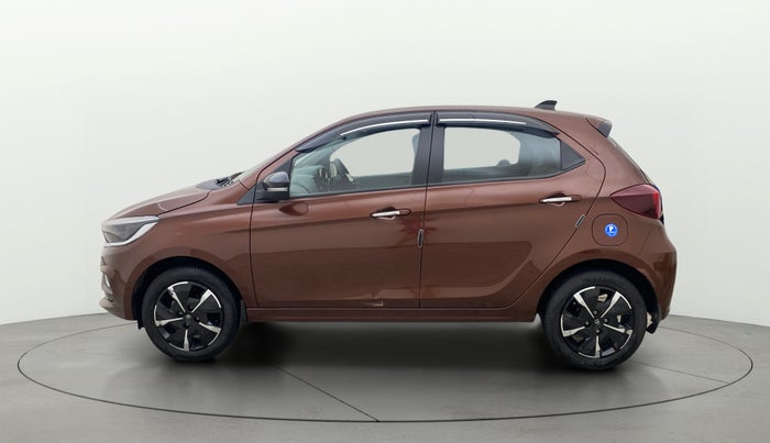 2025 Tata Tiago XZA, Petrol, Automatic, 3,852 km, Left Side
