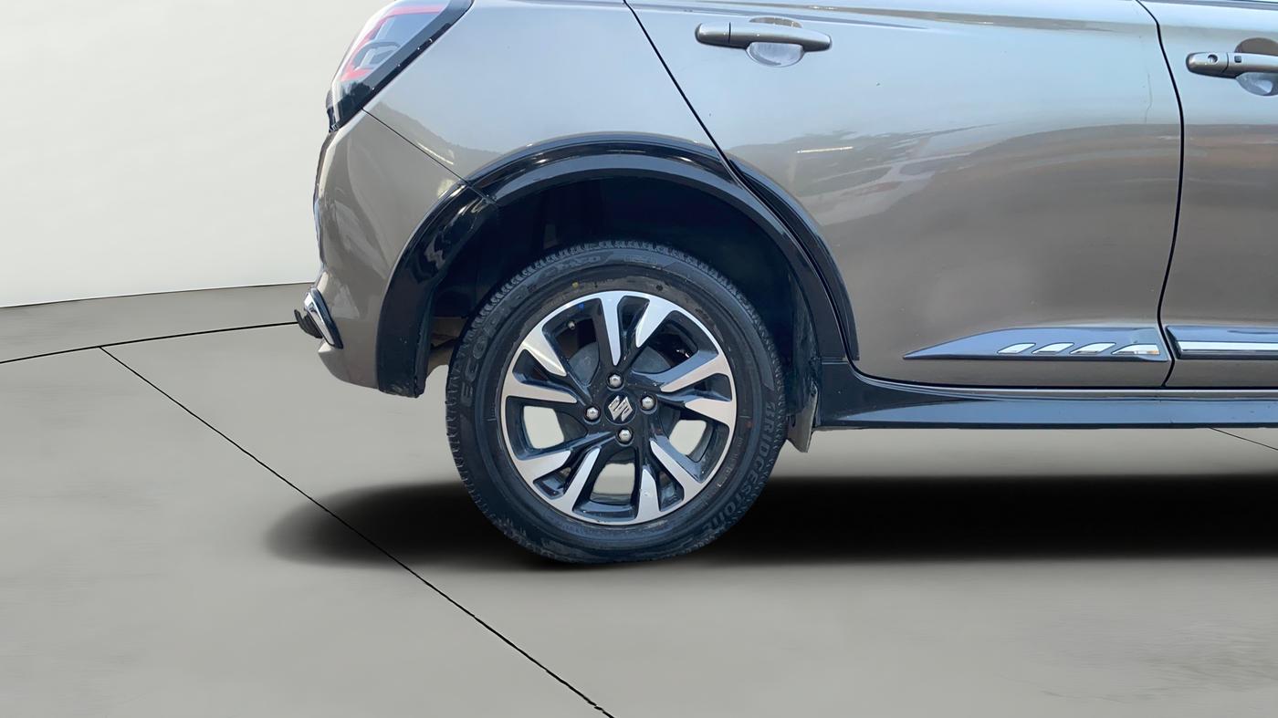 2024 Maruti Swift ZXI PLUS, Petrol, Manual, 31,305 km, Right Rear Wheel