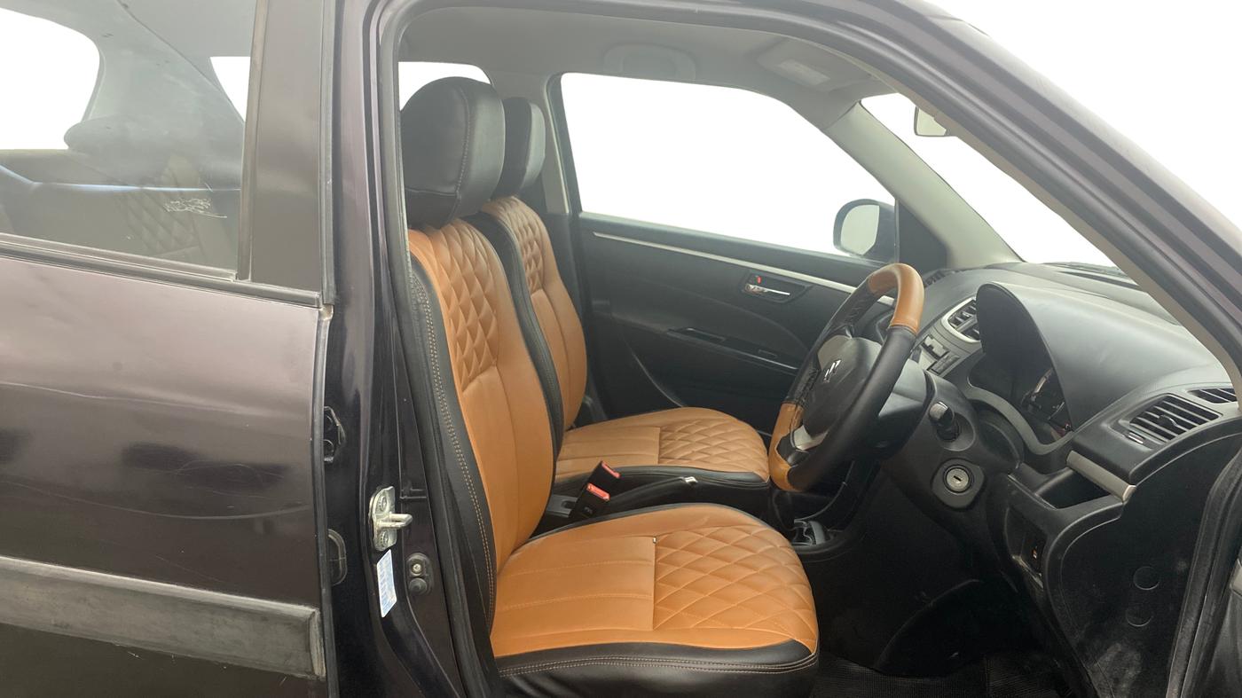 2016 Maruti Swift VDI (O), Diesel, Manual, 91,202 km, Right Side Front Door Cabin