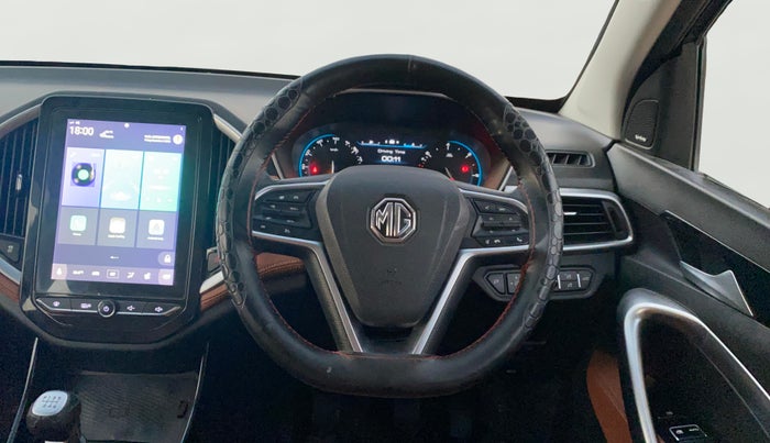 2021 MG HECTOR PLUS SHARP 2.0 DIESEL TURBO MT 6-STR, Diesel, Manual, 51,381 km, Steering Wheel Close Up