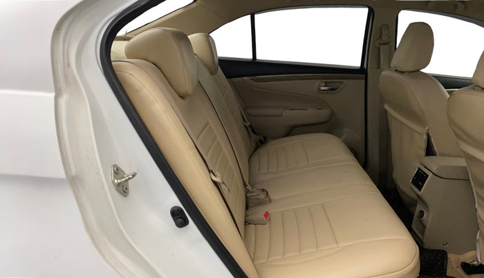 2021 Maruti Ciaz ALPHA 1.5 SHVS PETROL, Petrol, Manual, 36,561 km, Right Side Rear Door Cabin