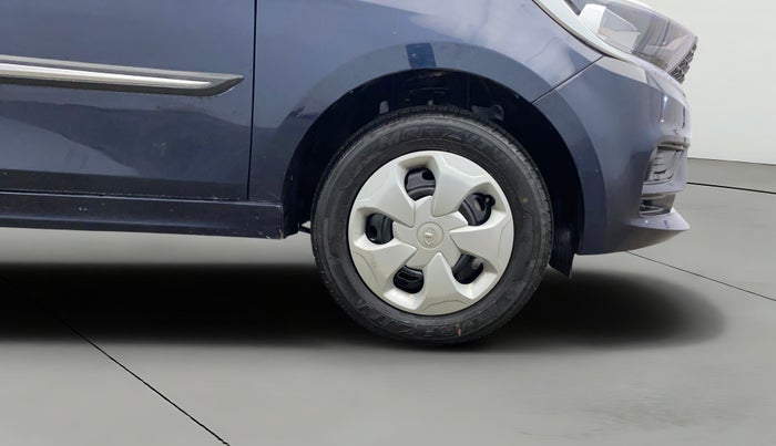 2022 Tata Tiago XT (O) PETROL, Petrol, Manual, 2,819 km, Right Front Wheel
