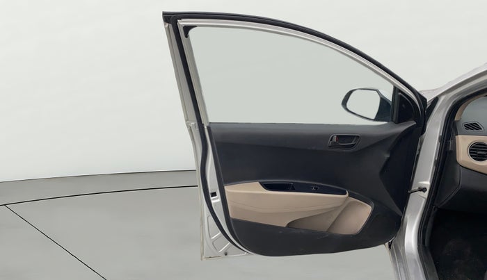 2016 Hyundai Grand i10 MAGNA AT 1.2 KAPPA VTVT, Petrol, Automatic, 64,815 km, LHS Front Door