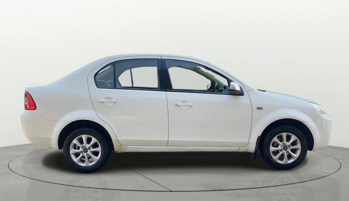 2012 Ford Fiesta TITANIUM DIESEL, Diesel, Manual, 67,185 km, Right Side View