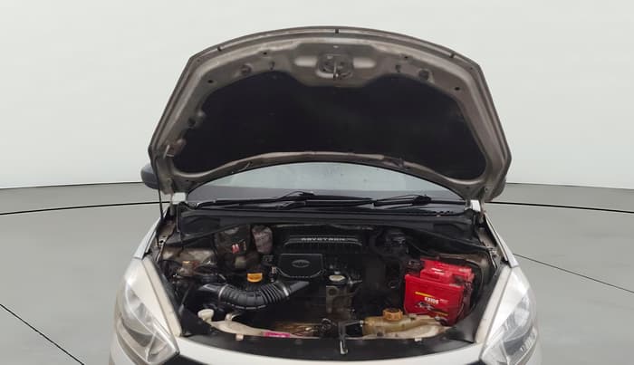 2016 Tata Tiago XE PETROL, CNG, Manual, 1,03,129 km, Open Bonet