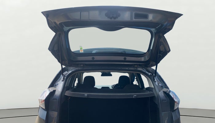 2022 Tata NEXON XMA SUNROOF PETROL, Petrol, Automatic, 29,265 km, Boot Door Open